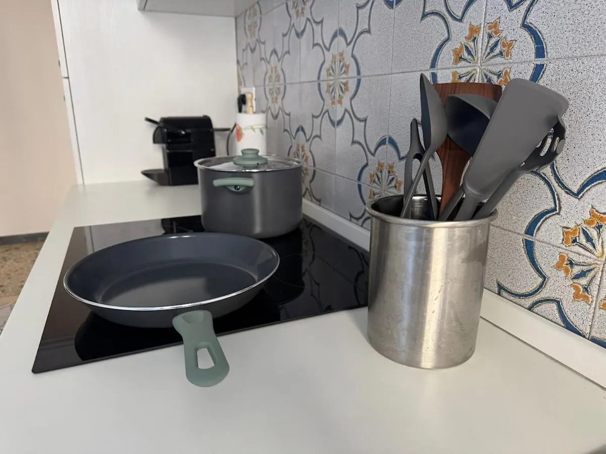 Piramide-Ostiense Two Bedroom Apartment Rome 0*,