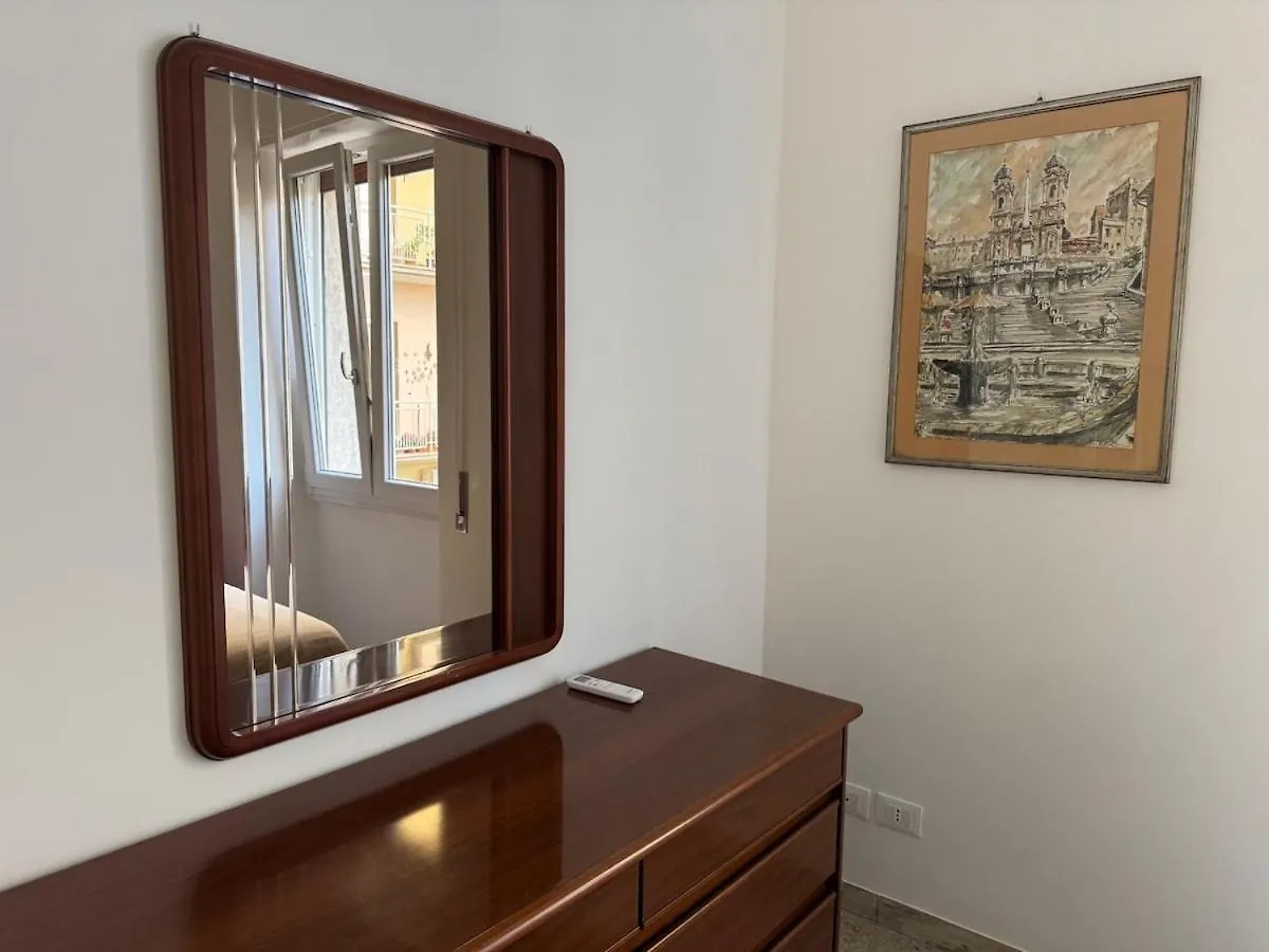 Piramide-Ostiense Two Bedroom Apartment Rome